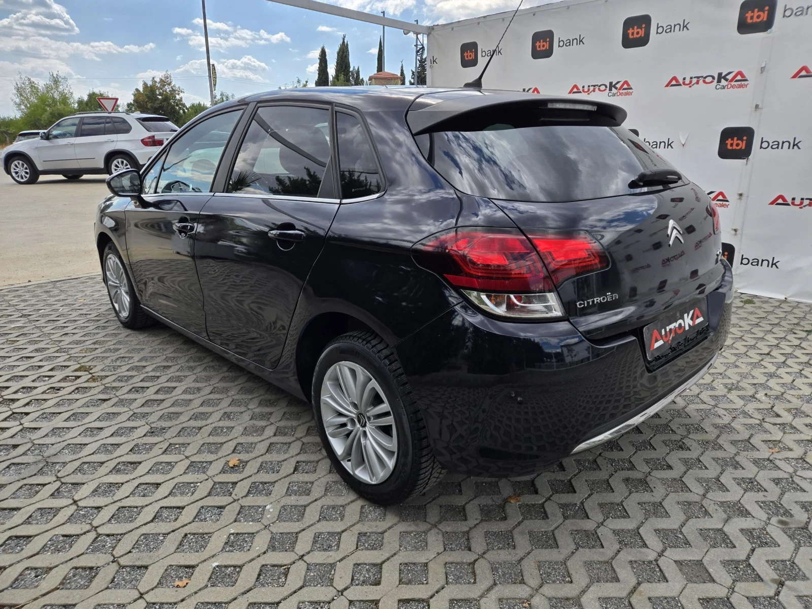 Citroen C4 1.6HDI-99кс= АВТОПИЛОТ= ПАРКТРОНИК= НАВИ= 2017г, снимка 5 - Автомобили и джипове - 56247593