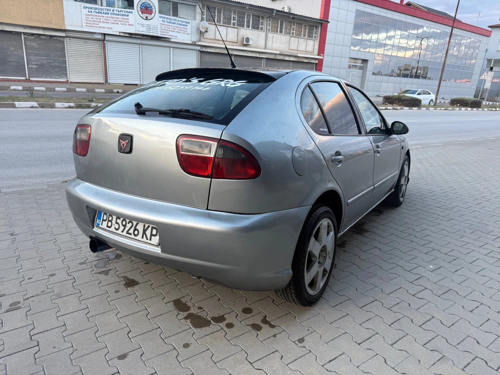 Seat Leon, снимка 4 - Автомобили и джипове - 56749080