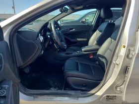 Mercedes-Benz GLA 250 4MATIC * * PANO * * CARFAX * * АВТО КРЕДИТ * * , снимка 6
