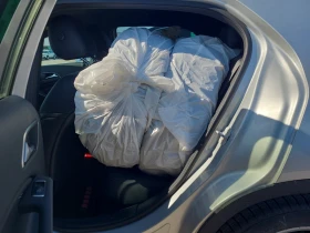 Mercedes-Benz GLA 250 4MATIC * * PANO * * CARFAX * * АВТО КРЕДИТ * * , снимка 10