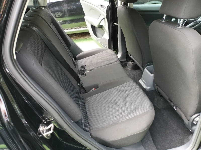 VW T-Cross 1.6ТDi/EURO 6/Distronik, снимка 9 - Автомобили и джипове - 50493384