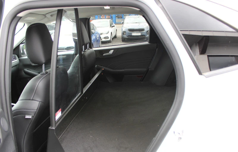 Ford Kuga 2.0/TITANIUM/120HP/NAVI/LED/B&O/LANE-ASSIST/193f, снимка 15 - Автомобили и джипове - 50700485