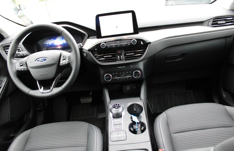 Ford Kuga 2.0/TITANIUM/120HP/NAVI/LED/B&O/LANE-ASSIST/193f, снимка 11 - Автомобили и джипове - 50700485