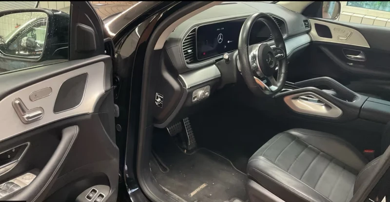 Mercedes-Benz GLE 350 COUPE/320HP/4MATIC/AMG/CAM/LED/NAVI/DIGI/ALKH/210g, снимка 4 - Автомобили и джипове - 51493319