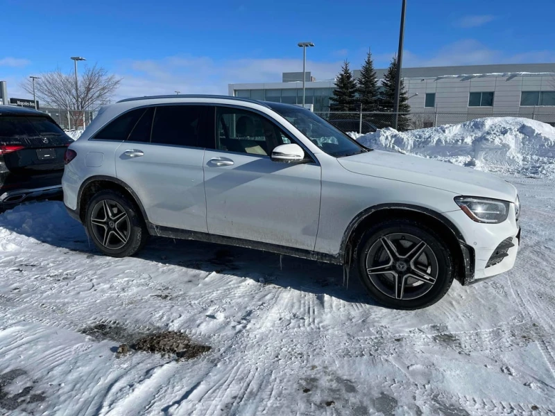 Mercedes-Benz GLC * 300 * CARFAX * DISTRONIC* , снимка 3 - Автомобили и джипове - 53287614