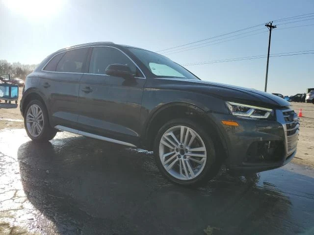 Audi Q5 2.0T* PREMIUM* PLUS* ДИГИТАЛНО* ТАБЛО* ДИСТРОНИК* , снимка 4 - Автомобили и джипове - 49048665