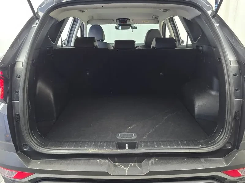 Hyundai Tucson 2.0 2WD MODERN, снимка 16 - Автомобили и джипове - 56161241