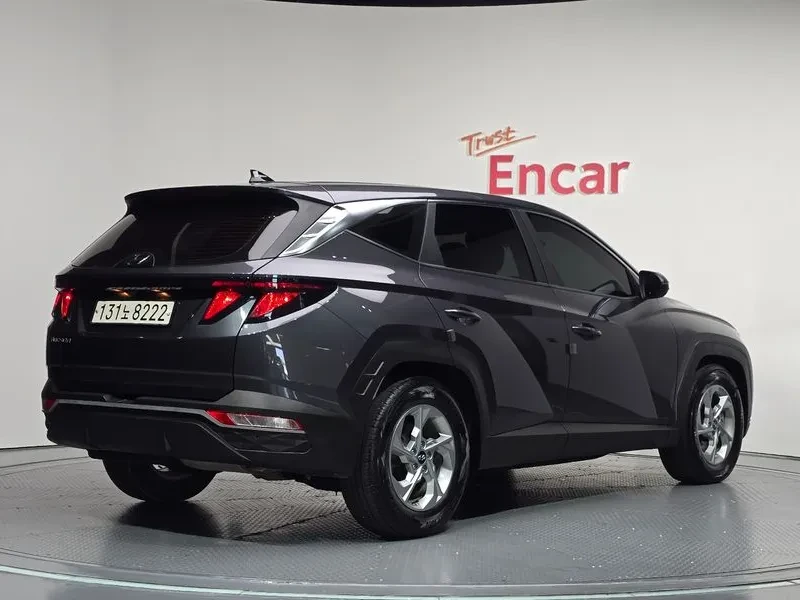 Hyundai Tucson 2.0 2WD MODERN, снимка 2 - Автомобили и джипове - 56161241