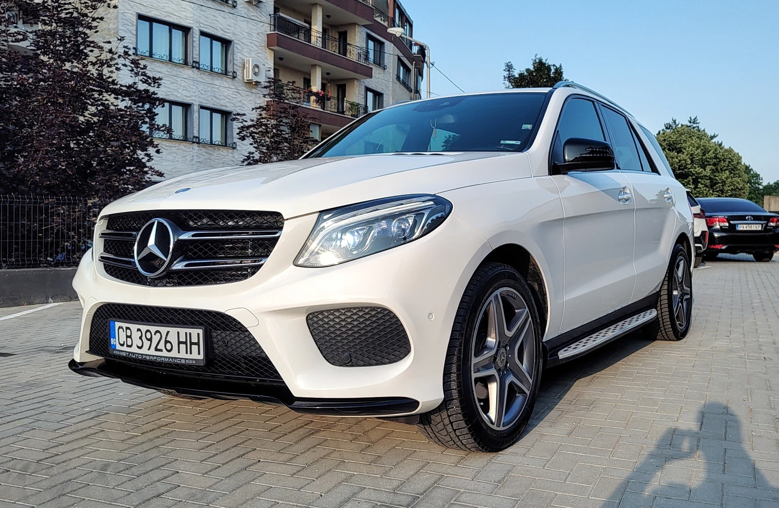 Mercedes-Benz GLE 350 AMG 20" 141000 КМ - изображение 3