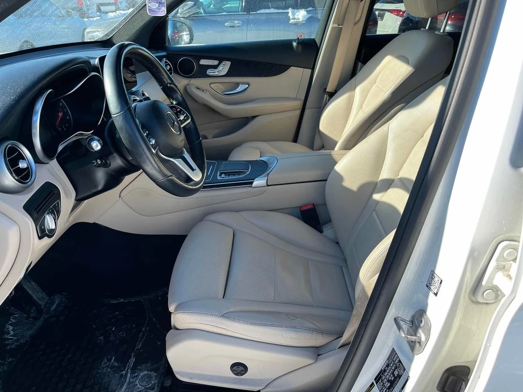 Mercedes-Benz GLC * 300 * CARFAX * DISTRONIC*  - изображение 5