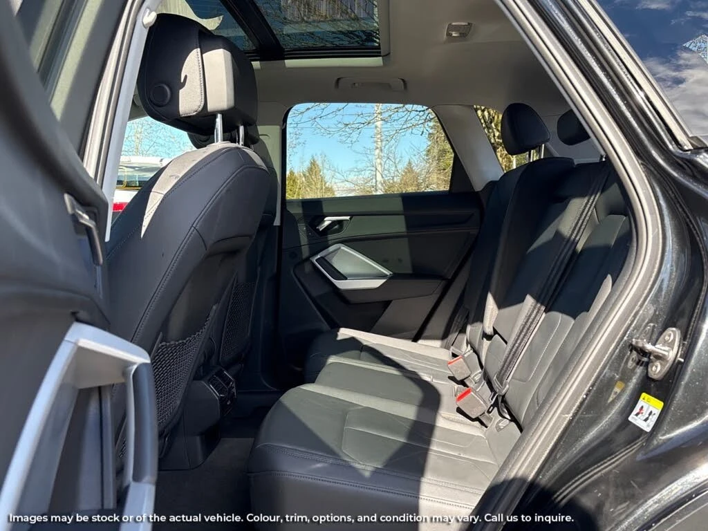 Audi Q3 40 TFSI* AвтоКредит * (ЦЕНА ДО БГ), снимка 13 - Автомобили и джипове - 54036912