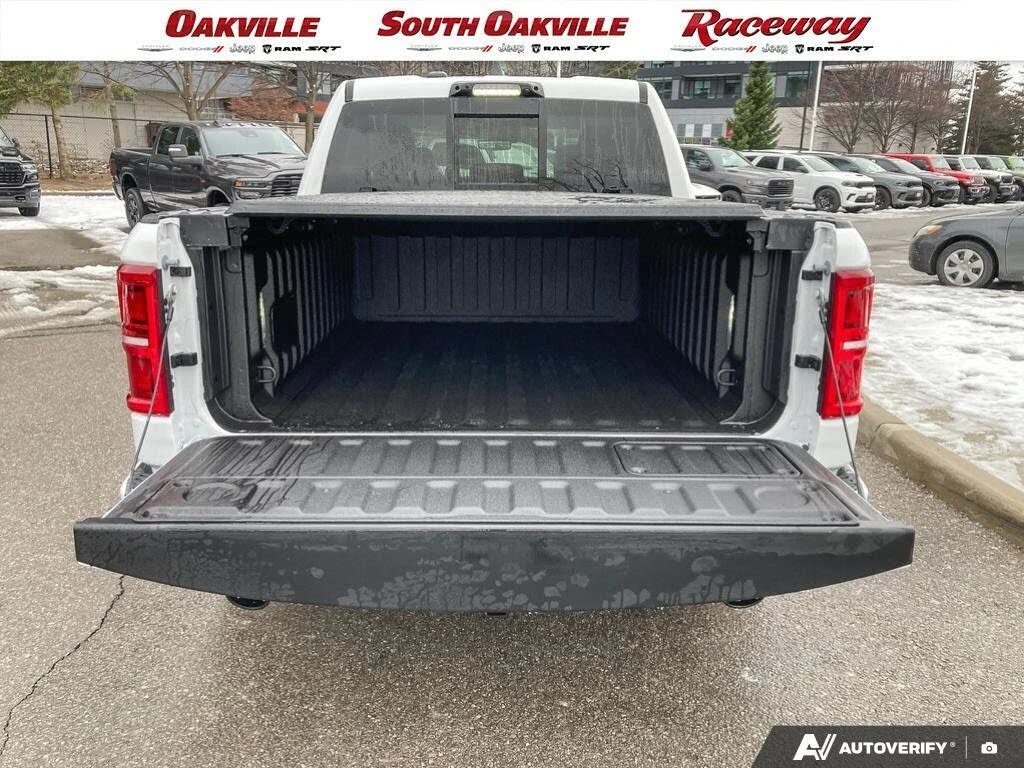 Dodge RAM 1500 Limited Crew Cab 4WD, снимка 8 - Автомобили и джипове - 54611835