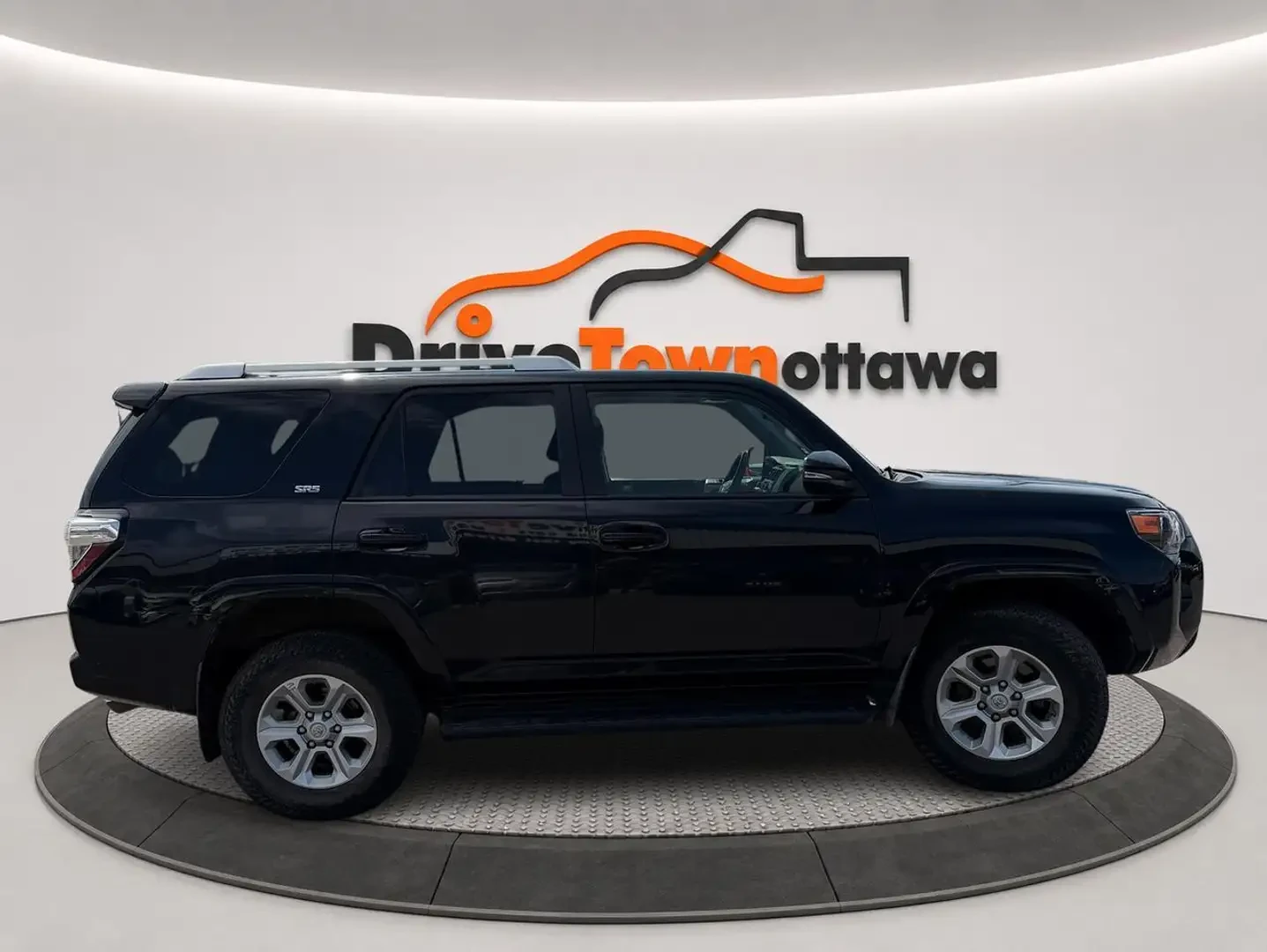Toyota 4runner 4.0* V6* ПОДГРЕВ* КАМЕРА* КЕЙЛЕС* LANE* ASSIST, снимка 4 - Автомобили и джипове - 55752405