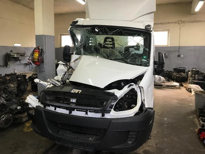 Iveco Daily 35C18 Въздушни Възглавници , снимка 1 - Бусове и автобуси - 24760164