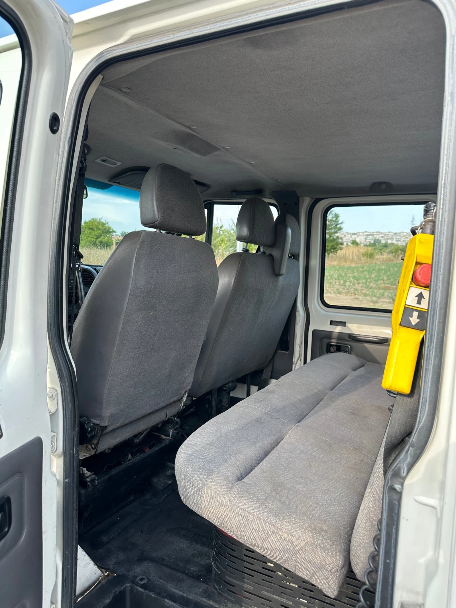 Ford Transit 2.4 - изображение 6