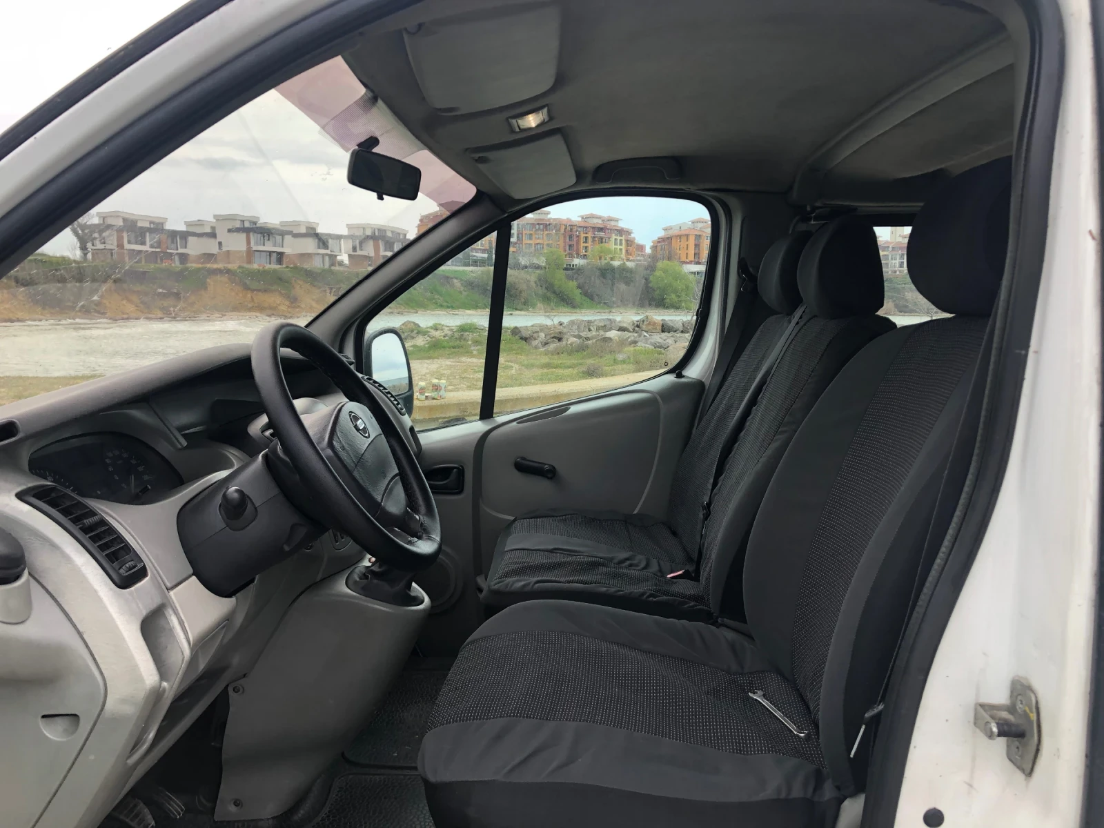 Nissan Primastar 1.9 dCI, снимка 9 - Бусове и автобуси - 54175615