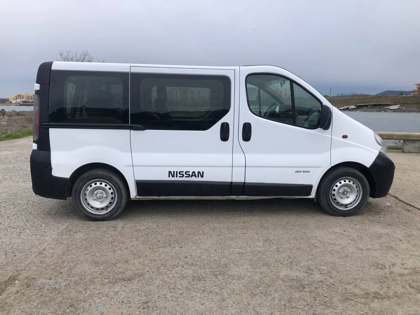 Nissan Primastar 1.9 dCI, снимка 6 - Бусове и автобуси - 54175615