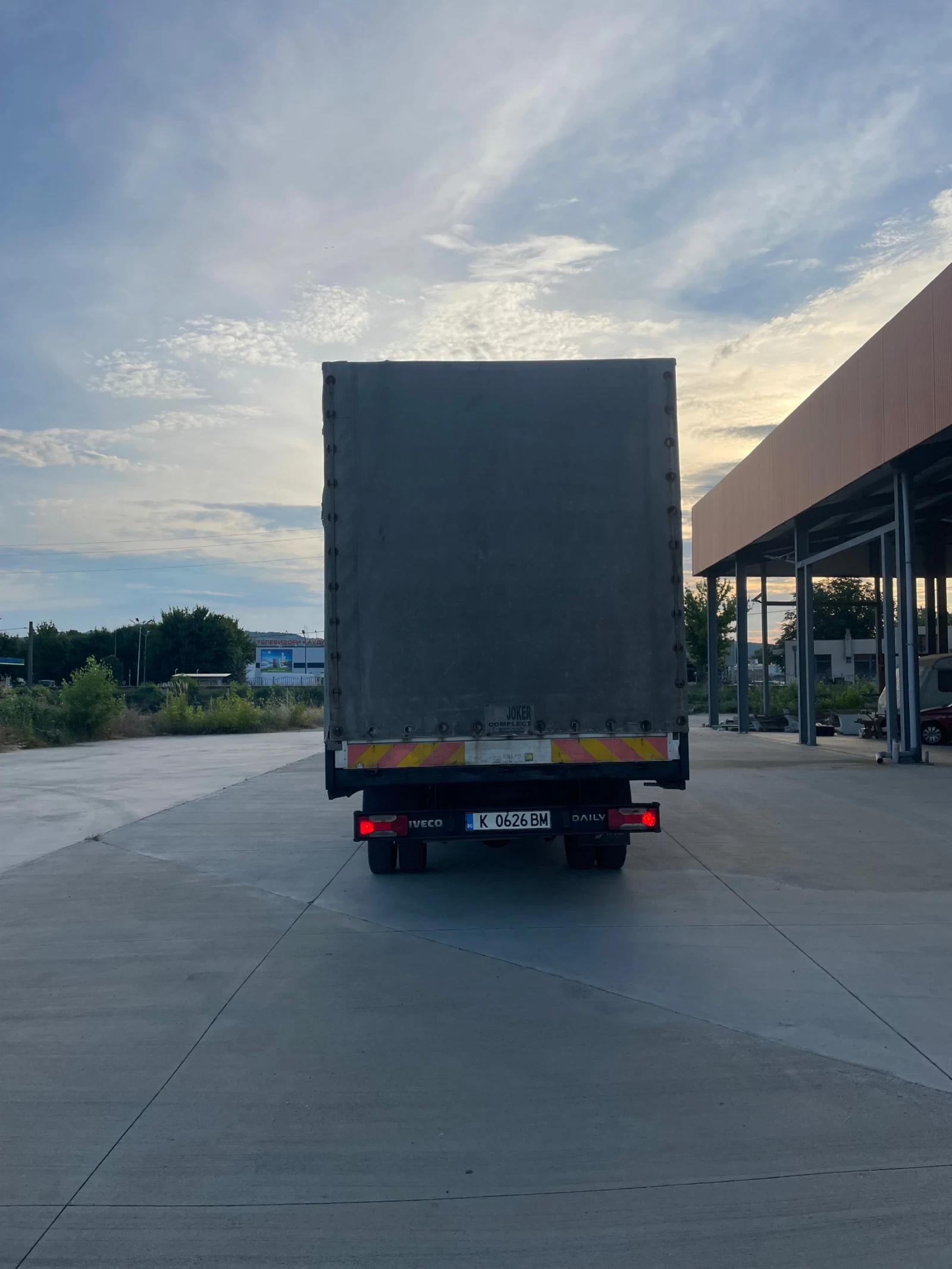 Iveco Daily 3.0 ДВ.ГУМА ЩОРИ ВЪЗГЛАВНИЦИ/АС, снимка 8 - Бусове и автобуси - 55384528