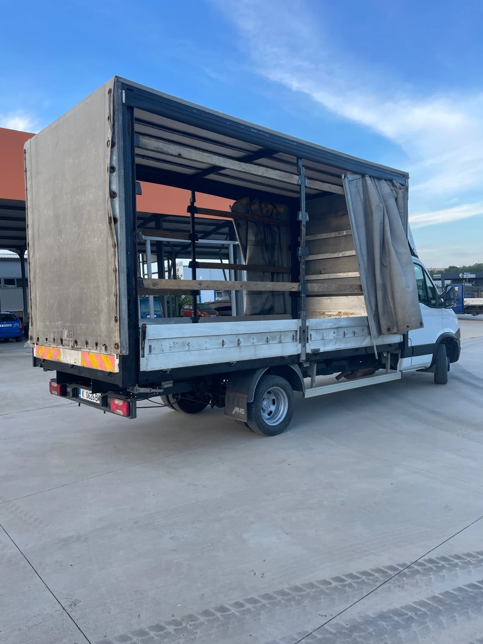 Iveco Daily 3.0 ДВ.ГУМА ЩОРИ ВЪЗГЛАВНИЦИ/АС, снимка 4 - Бусове и автобуси - 55384528