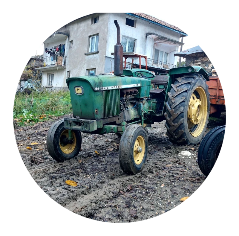 Трактор John Deere 2120