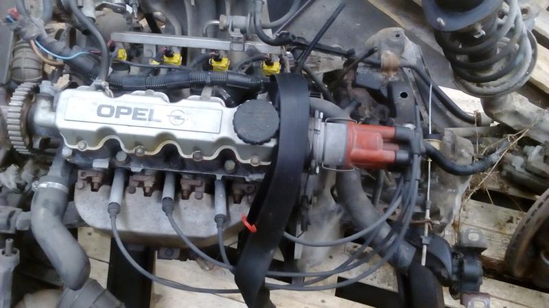 Двигател за Opel Astra, снимка 1 - Части - 30160659
