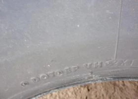 Гуми, снимка 13