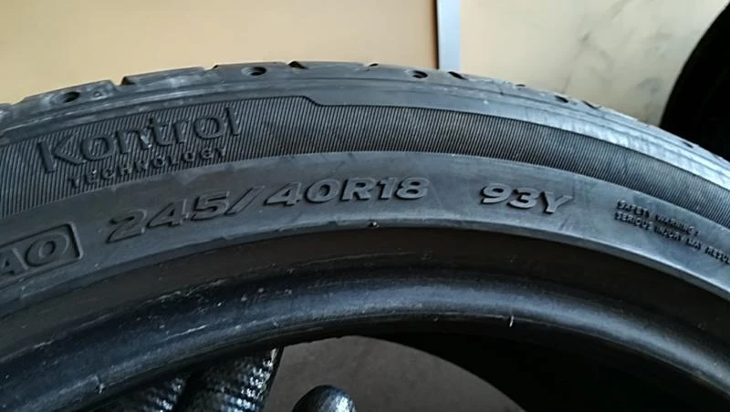 Гуми Летни 245/40R18, снимка 7 - Гуми и джанти - 25714310