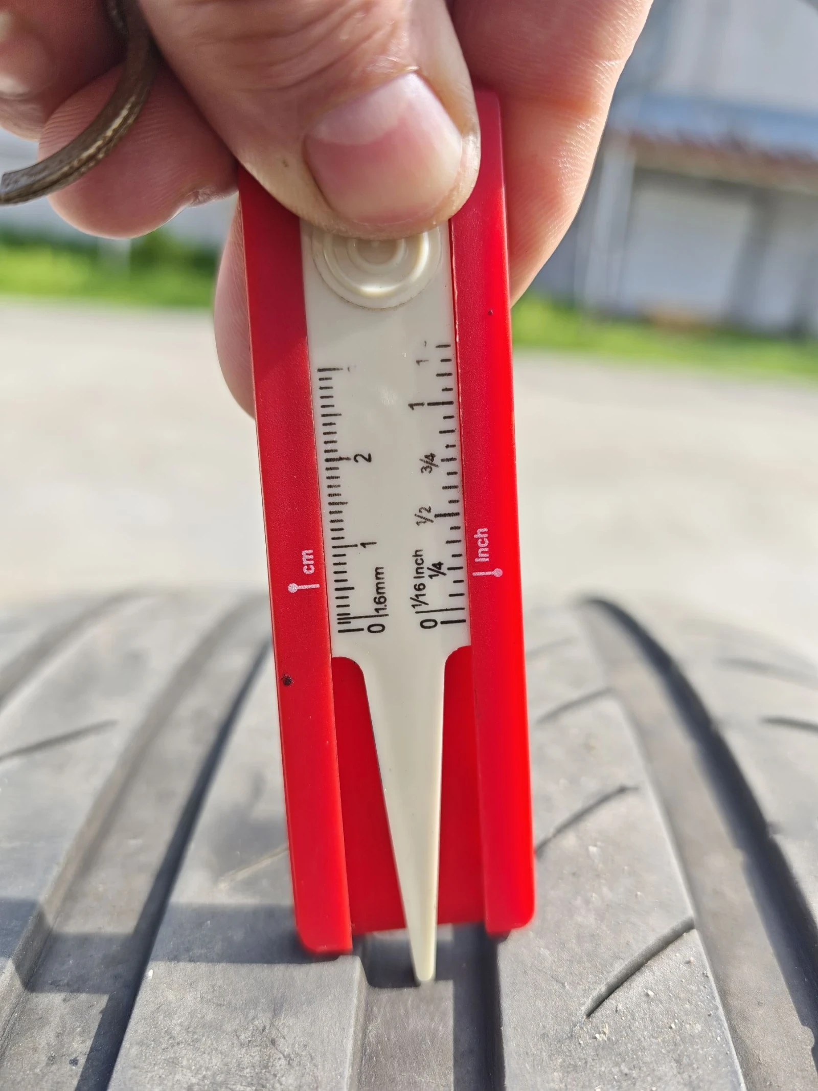 Гуми Летни 265/35R19, снимка 5 - Гуми и джанти - 53985177