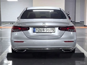 Mercedes-Benz E 250 AVANGARDE* КОЖА* НАВИ* ПАНО* КАМЕРА, снимка 4