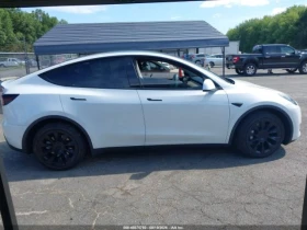 Tesla Model Y Long Range Dual motor, снимка 13