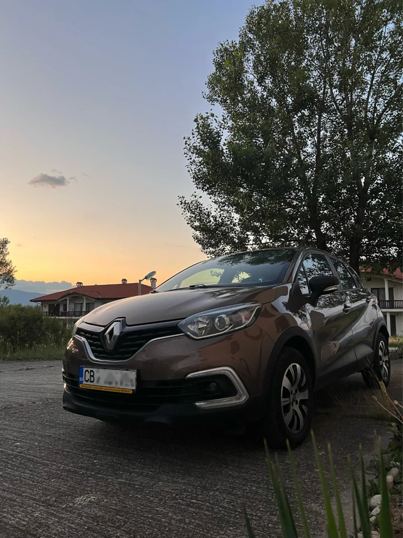 Renault Captur, снимка 8 - Автомобили и джипове - 41610114