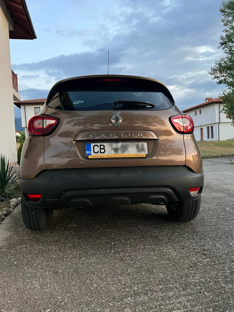 Renault Captur, снимка 7 - Автомобили и джипове - 41610114