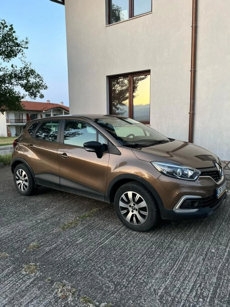 Renault Captur, снимка 1 - Автомобили и джипове - 41610114