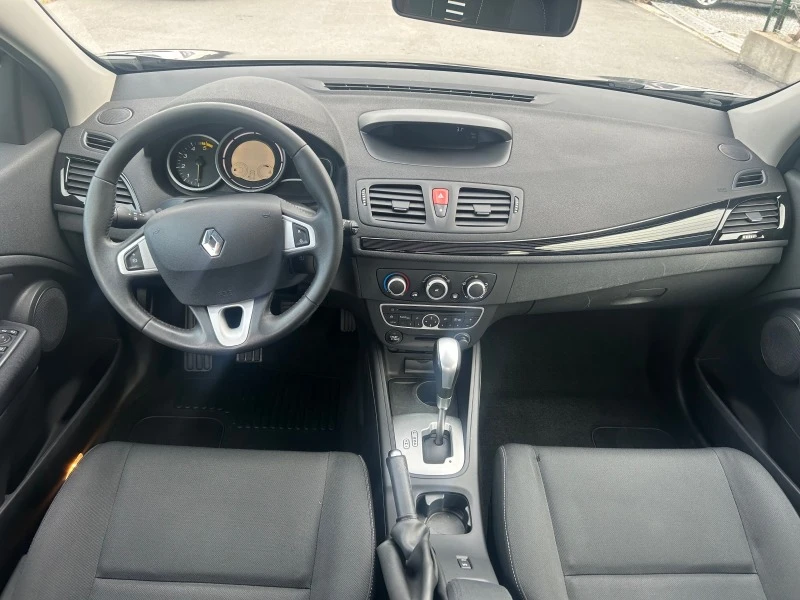 Renault Megane 1.5DCI-Automatic , снимка 12 - Автомобили и джипове - 46351517