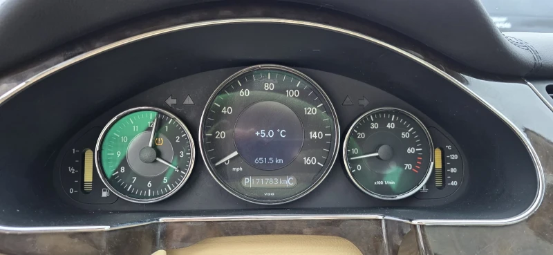 Mercedes-Benz CLS 500 388hp. 7G-TRONIC, снимка 13 - Автомобили и джипове - 49589760