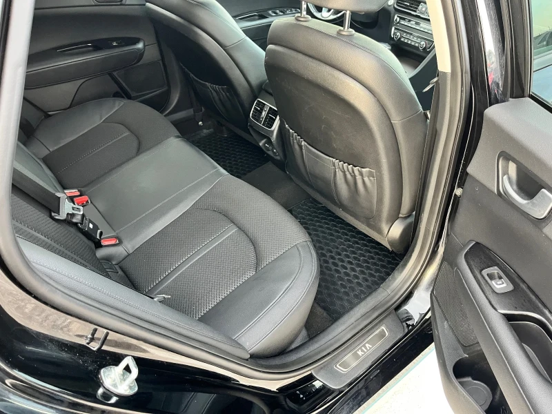 Kia Optima = Plug-IN= 161км = ЛИЗИНГ= DISTRONIC= HARMAN= , снимка 11 - Автомобили и джипове - 52476953