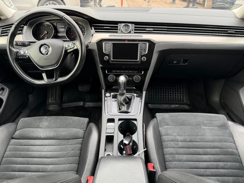 VW Passat Volkswagen Passat B8 1.6 TDI DSG   2015 г.   Комби, снимка 9 - Автомобили и джипове - 53329757