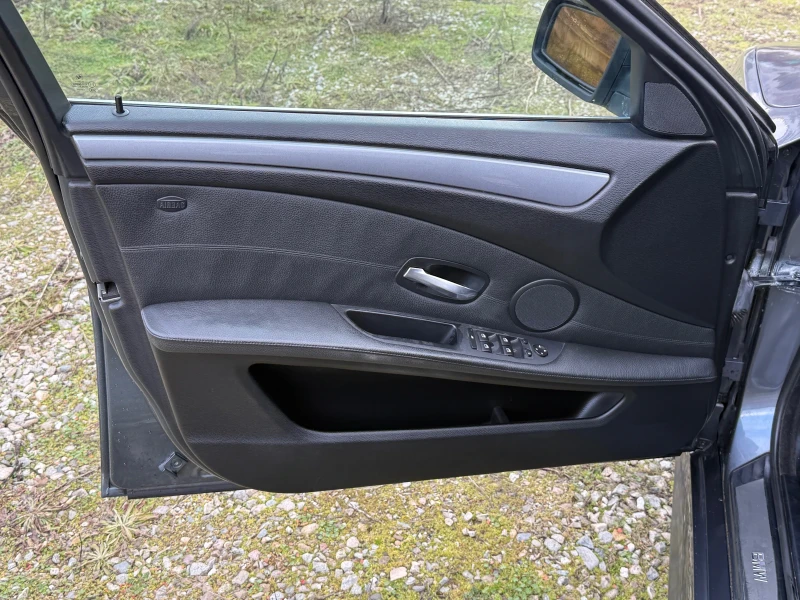 BMW 530 FACE-LIFT M-PACK NAVI LIZING, снимка 8 - Автомобили и джипове - 53446553