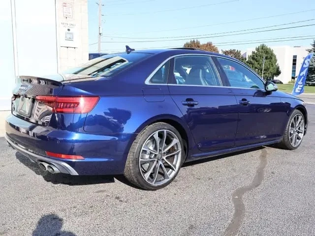 Audi S4 * 360 * CARFAX * Bang & Olufsen * ПОДГРЕВИ * PANO - изображение 8