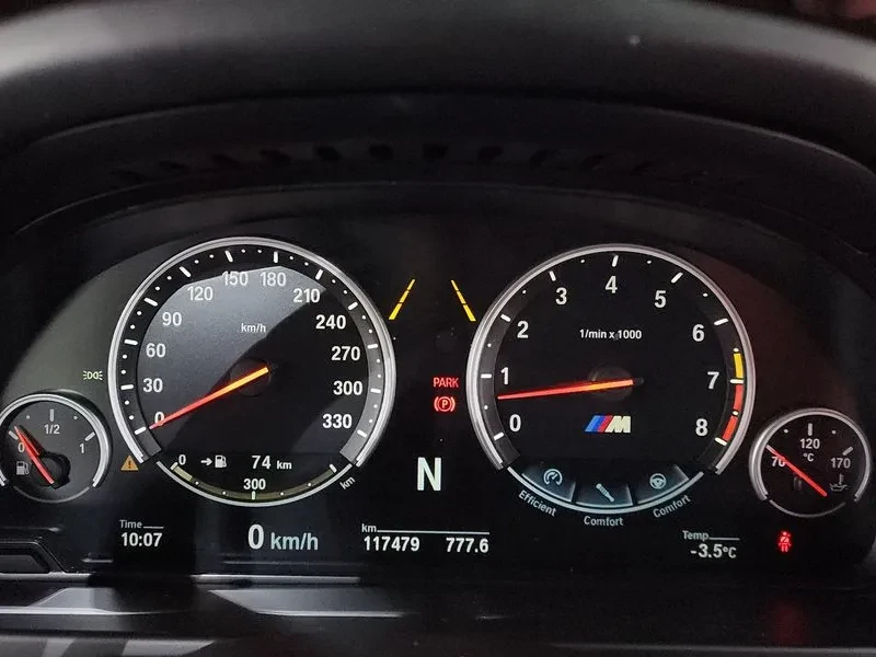 BMW X5M (F15) 4.4, снимка 8 - Автомобили и джипове - 55031362