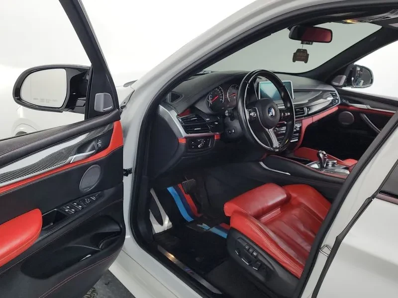 BMW X5M (F15) 4.4, снимка 10 - Автомобили и джипове - 55031362