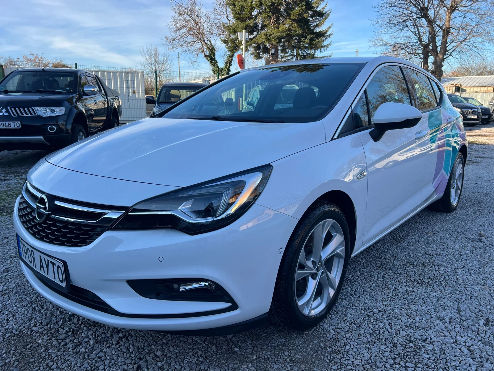 Opel Astra 1.4T* АВТОМАТИК* ШВЕЙЦАРИЯ* НАВИ* КАМЕРА* , снимка 1