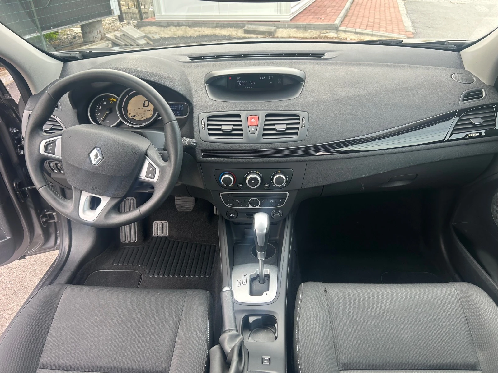 Renault Megane 1.5DCI-Automatic  - изображение 9