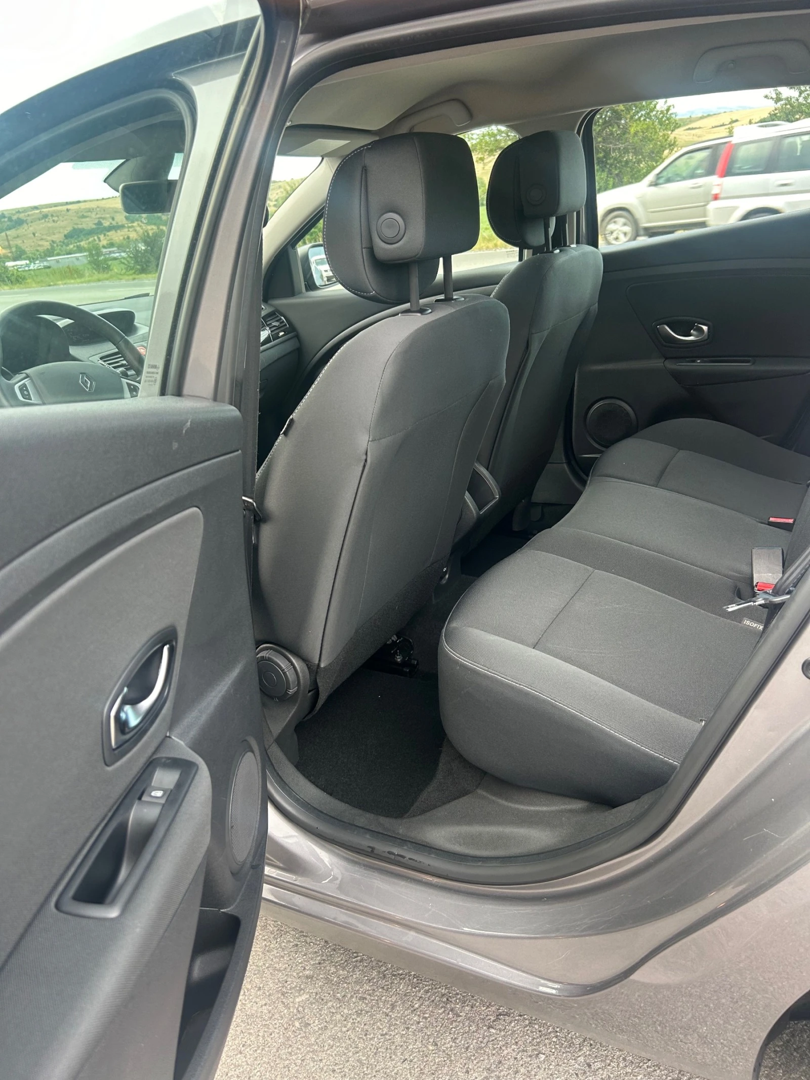 Renault Megane 1.5DCI-Automatic  | Mobile.bg   11