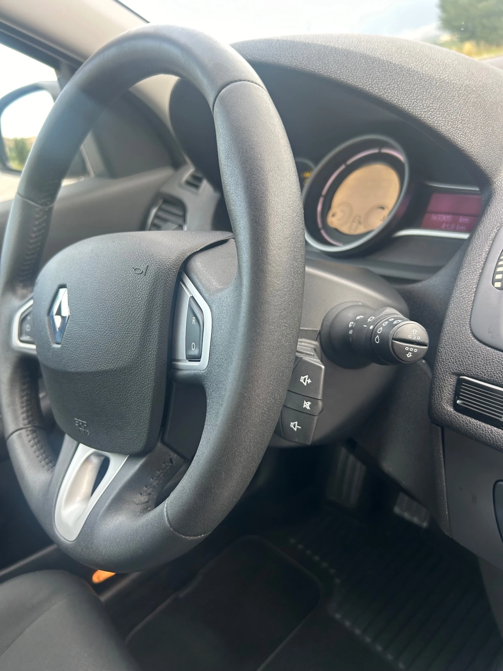 Renault Megane 1.5DCI-Automatic  | Mobile.bg   15