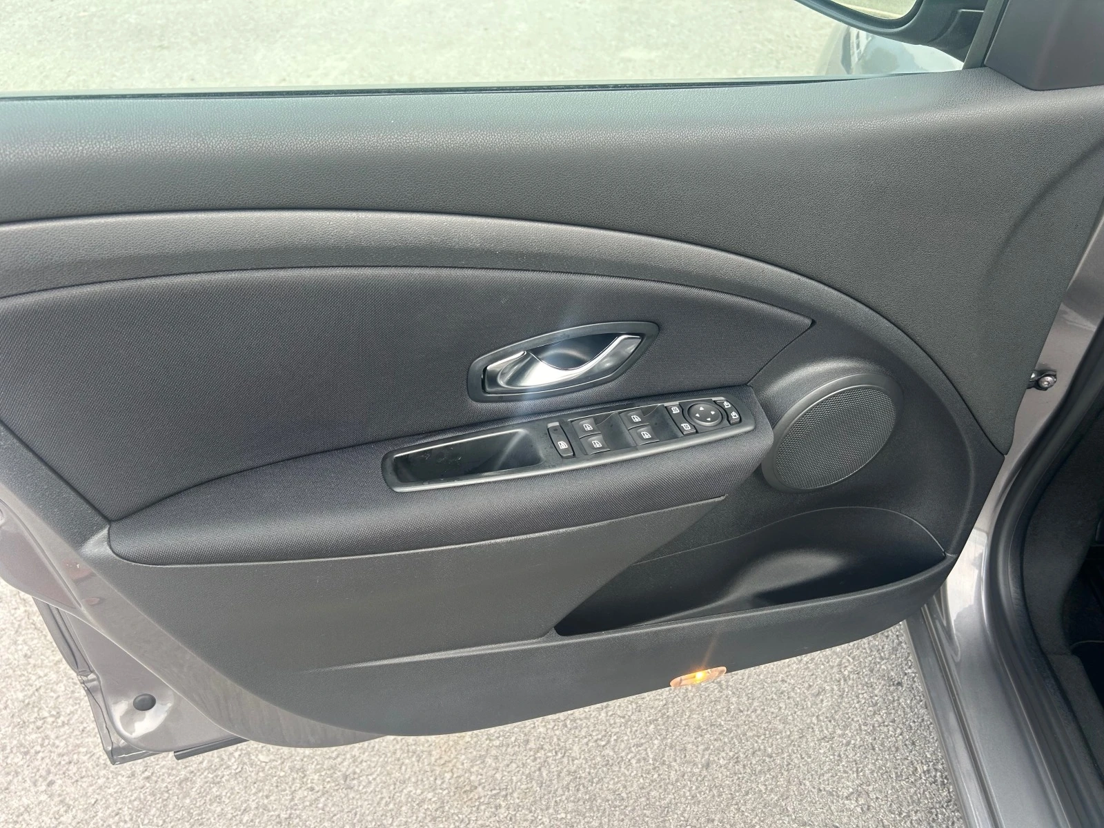 Renault Megane 1.5DCI-Automatic  | Mobile.bg   14