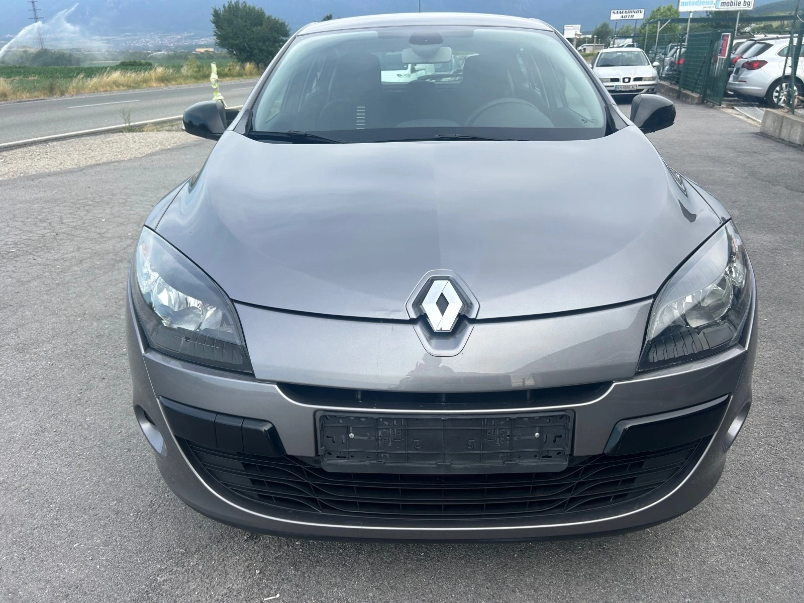 Renault Megane 1.5DCI-Automatic  - изображение 2