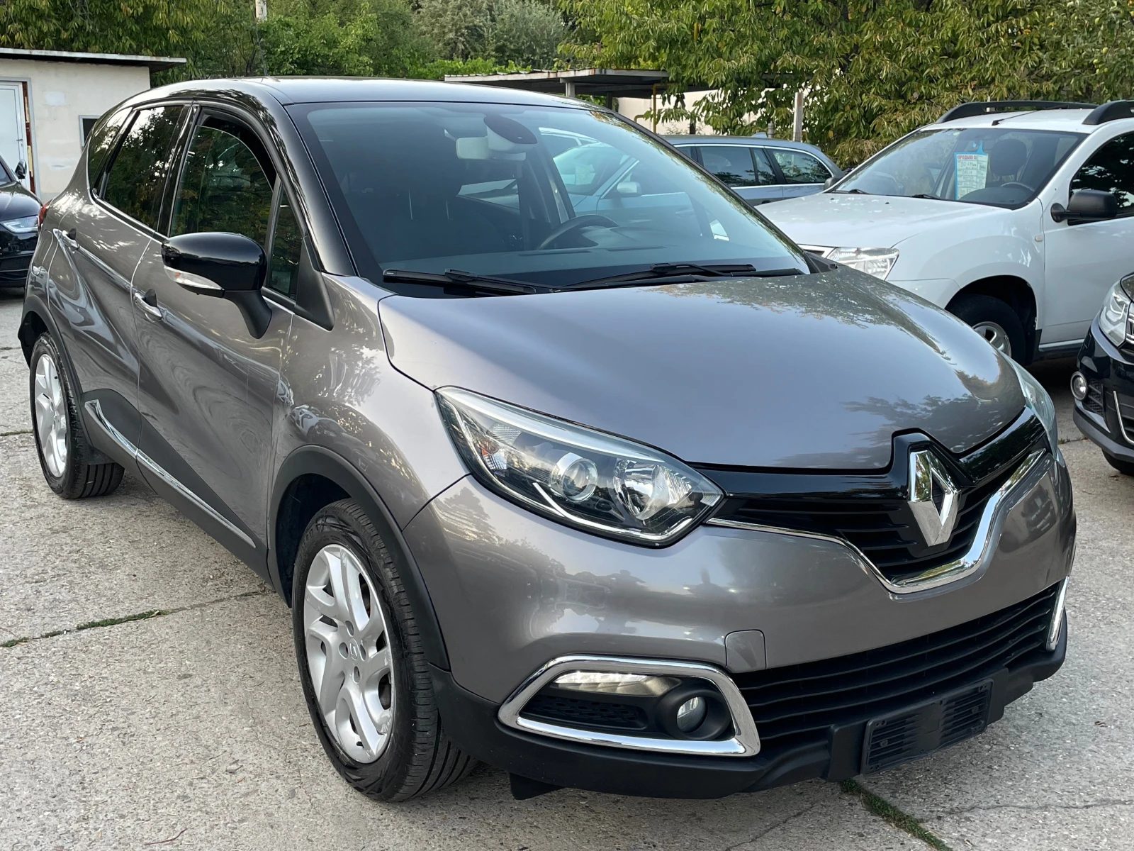 Renault Captur FULL ЕКСТРИ - изображение 3