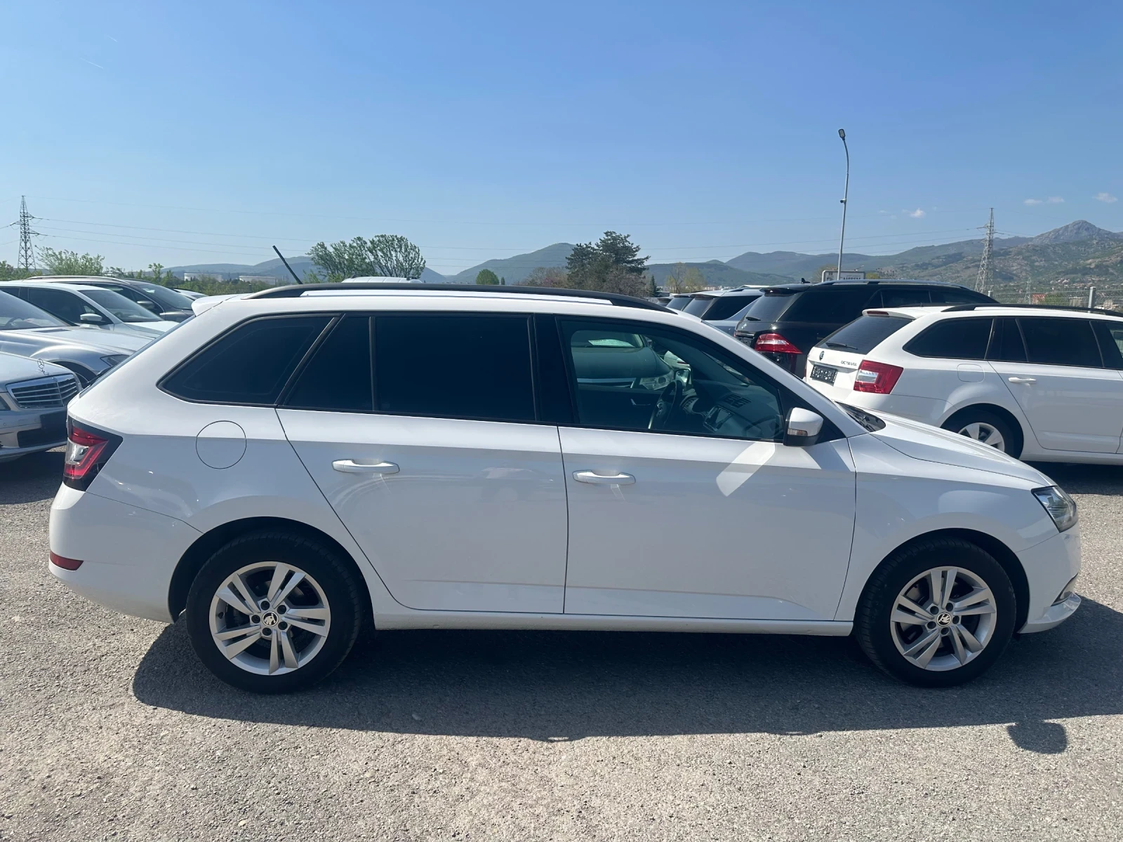 Skoda Fabia 1.0TSI* DSG* КАТО НОВА - изображение 8