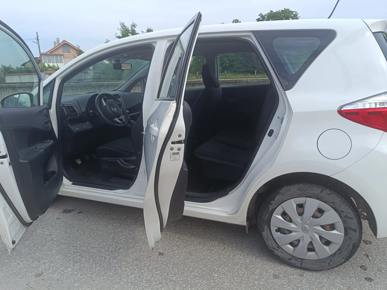 Toyota Verso S  - изображение 3